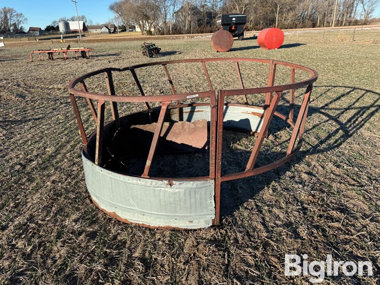 round-bale-feeder-image-2