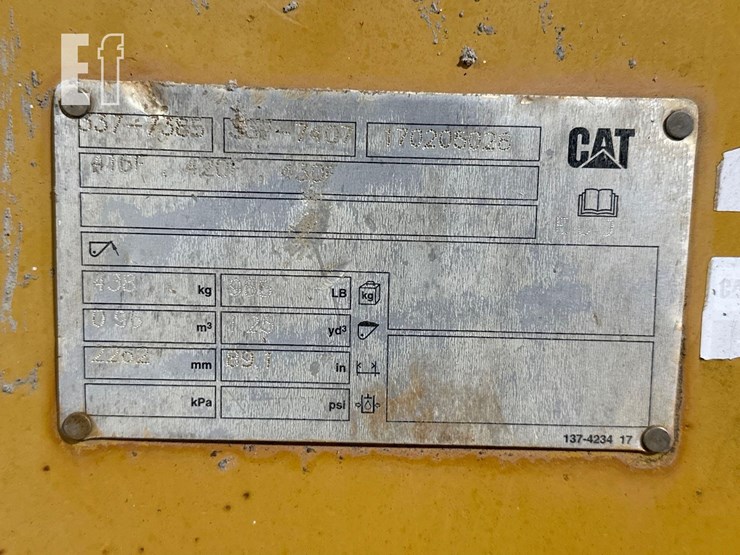 2017-caterpillar-415f2-image-14
