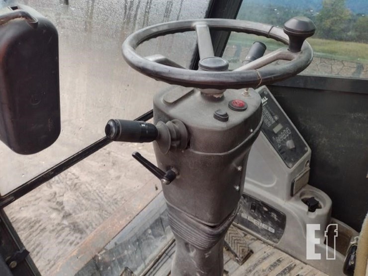 2005-gradall-xl3300-image-14