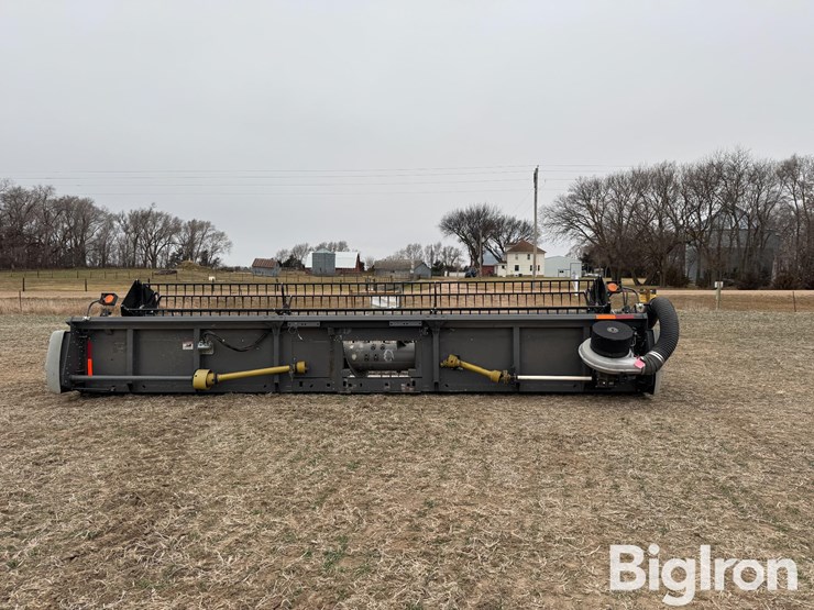 2011-agco-8200-image-6