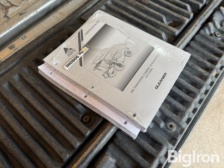 gleaner-r96-combine-manual-&-parts-catalog-image-3