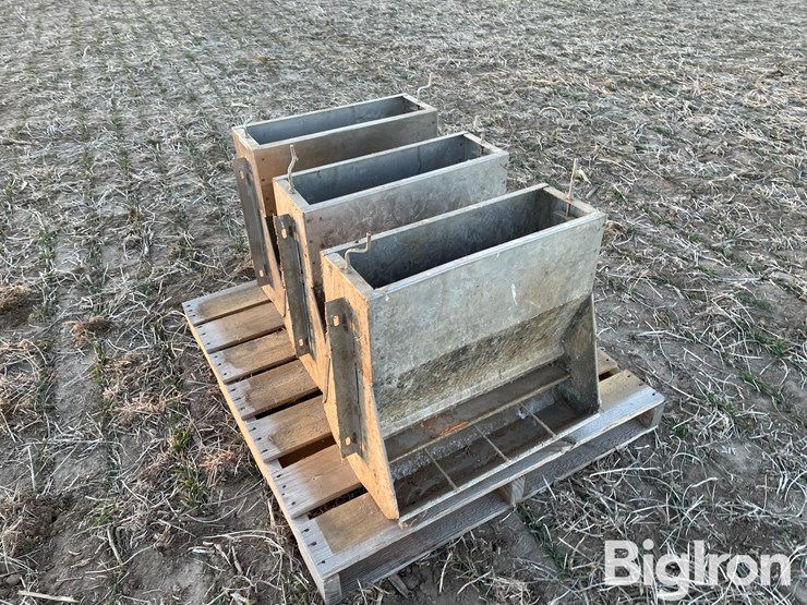 stainless-steel-hog-feeders-image-7