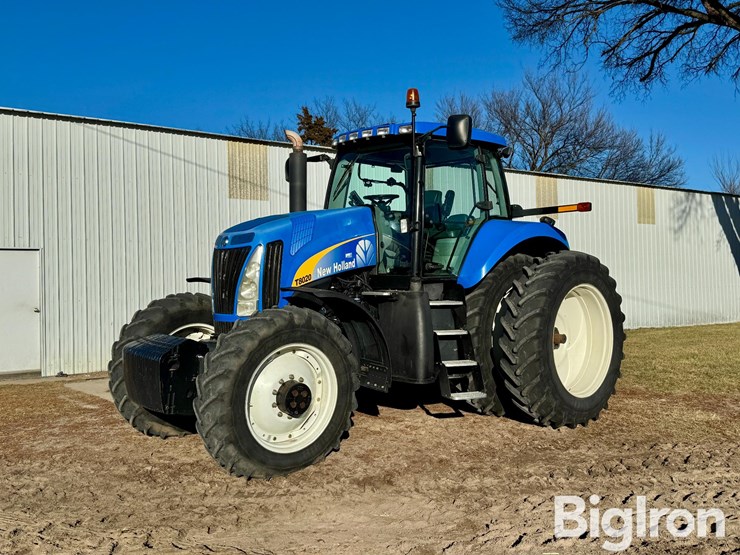 2008-new-holland-t8020-image-1