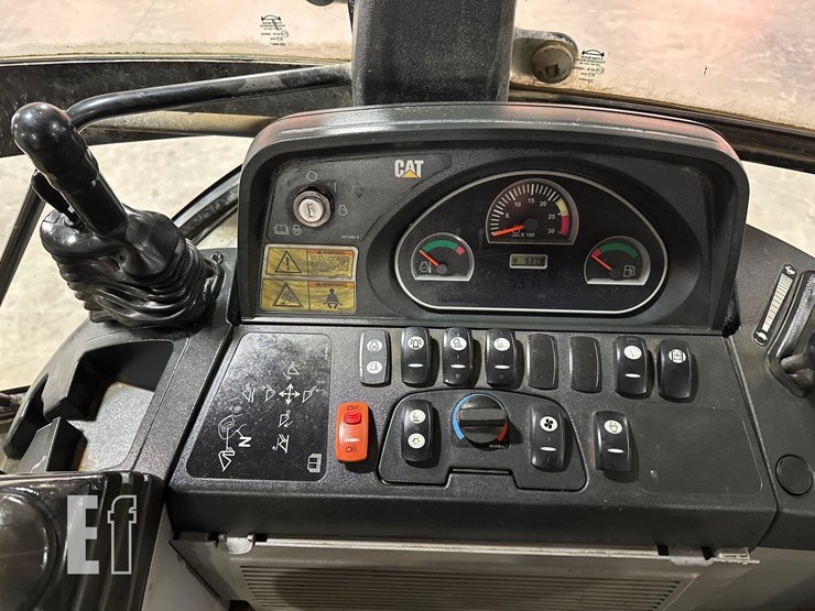 2012-caterpillar-420e-it-image-28