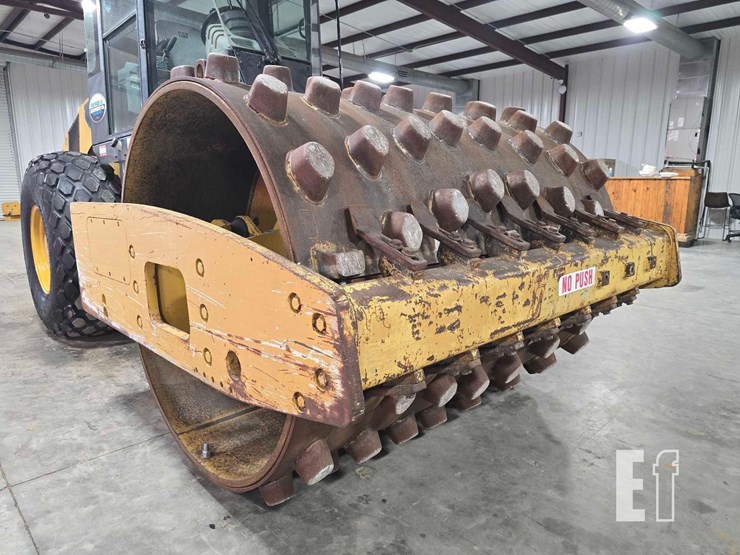 2008-caterpillar-cs56-image-10