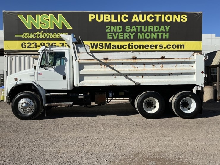 1999-freightliner-fl80-image-1