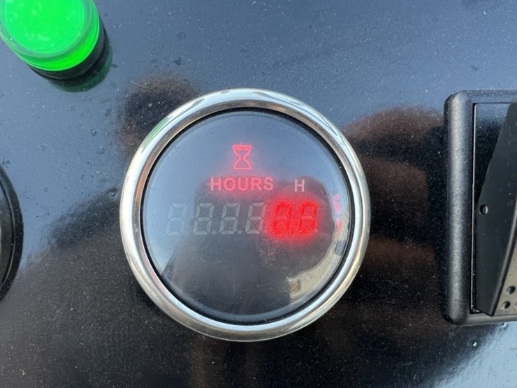 2025-sdlool-380r-mini-compact-track-loader-image-17