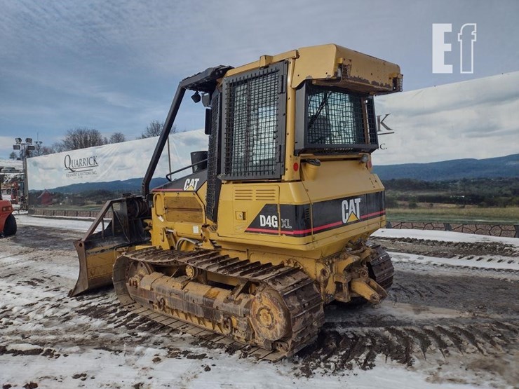2005-caterpillar-d4g-xl-image-49
