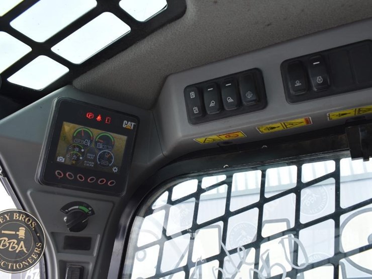 2019-caterpillar-299d3-xe-image-41