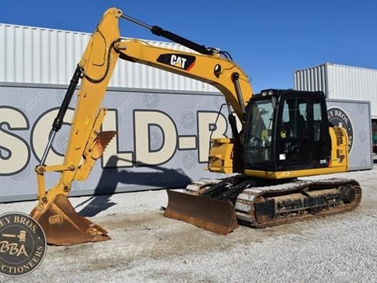 2018-caterpillar-311flrr-image-1