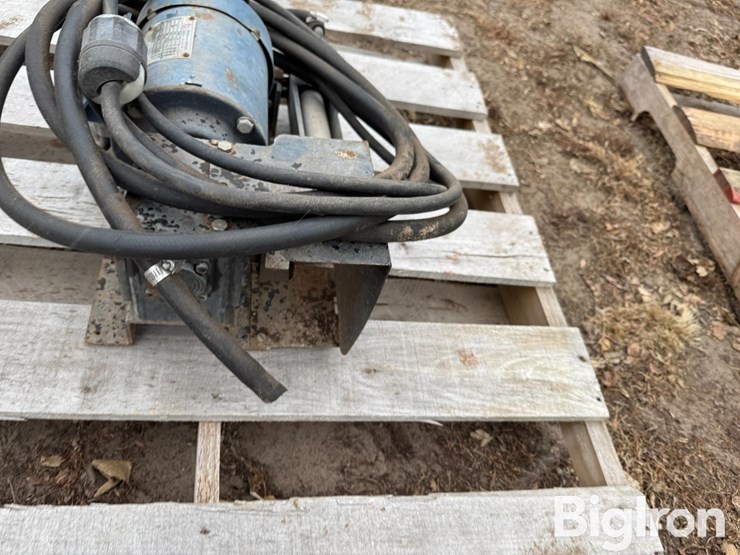 john-blue-chemigation-pump-image-11