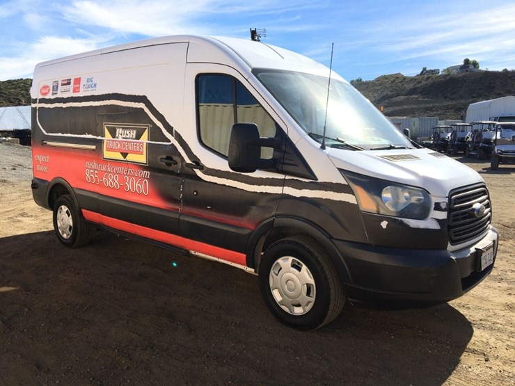2017-ford-transit-image-2