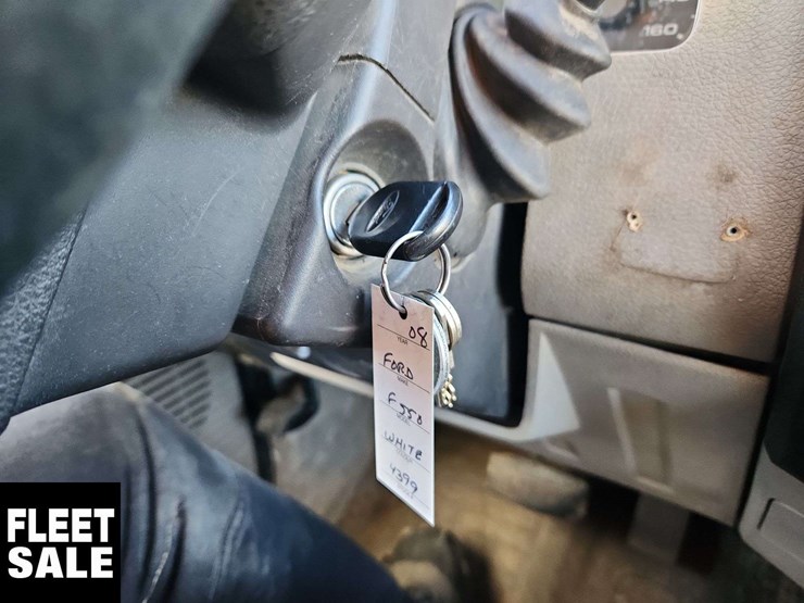 2008-ford-f550-image-26