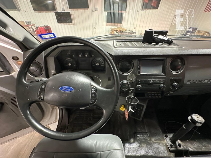 2015-ford-f750-image-23