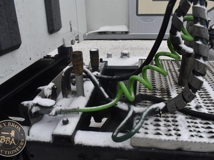 2015-peterbilt-579-image-22