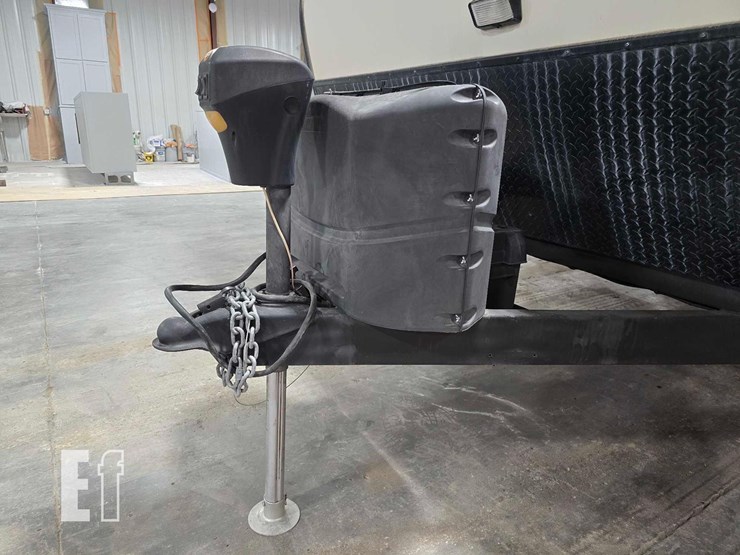 2016-crossroads-sunset-trail-ultra-lite-237bh-image-16