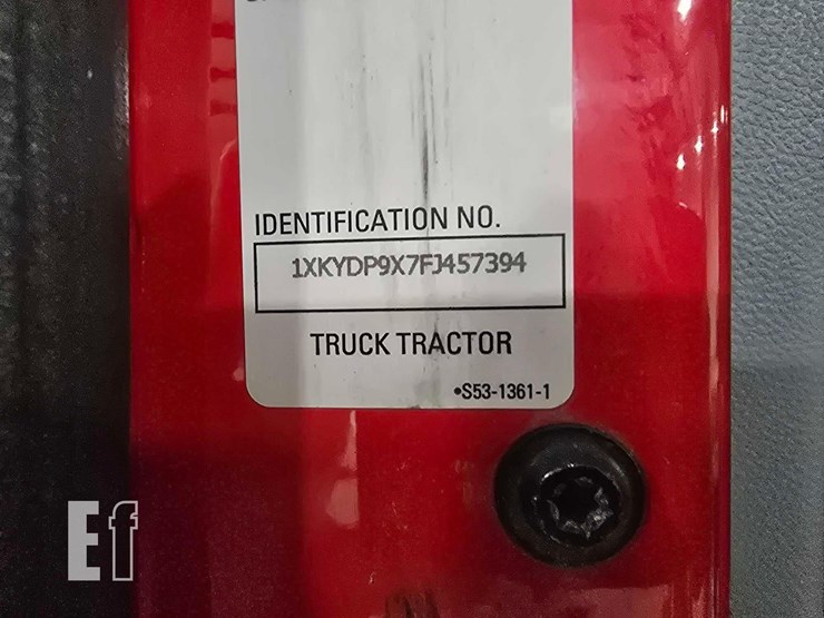 2015-kenworth-t680-image-37