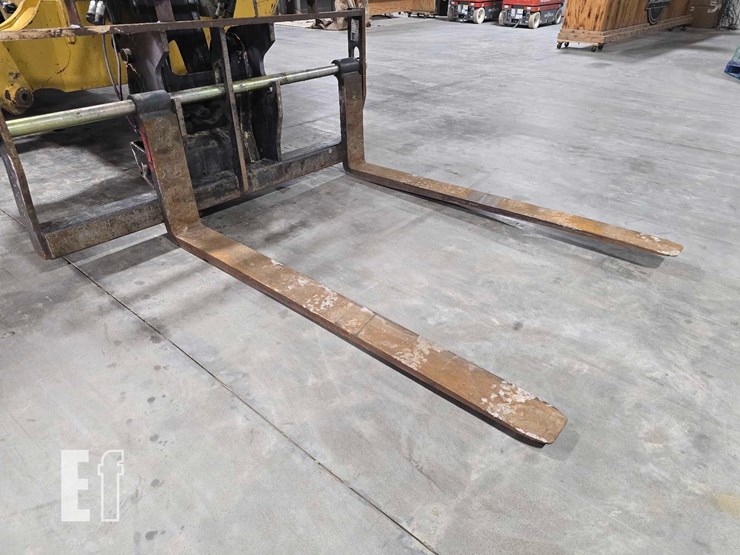 2018-caterpillar-tl1255d-image-10