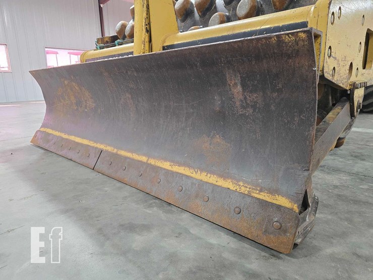 2005-caterpillar-cp-563e-image-9