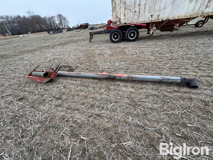 gravity-wagon-seed-tender-auger-image-6