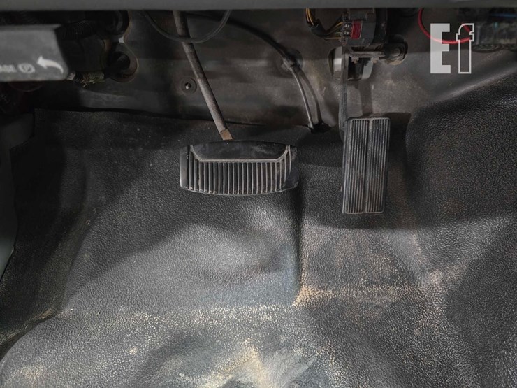 2004-ford-f350-image-13