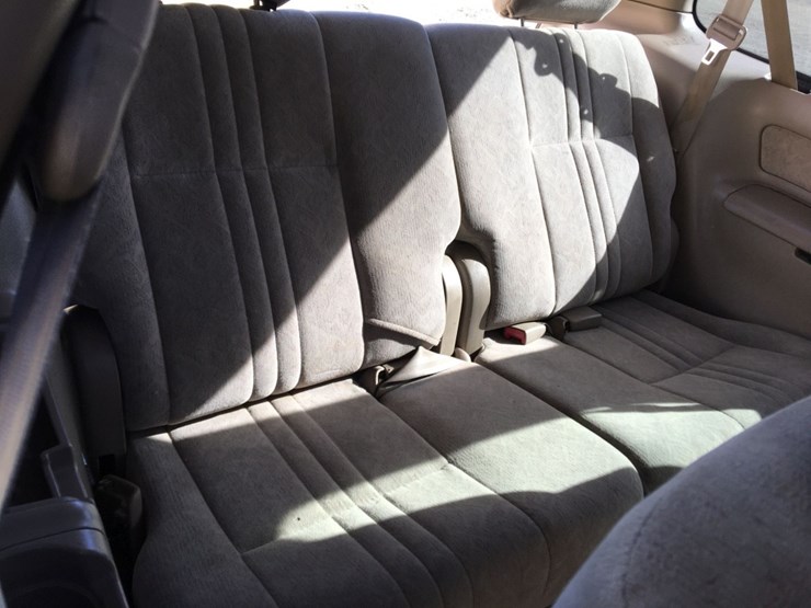 2000-toyota-sienna-le-image-10