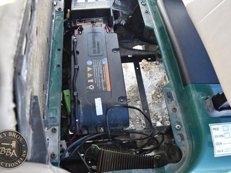 2019-e-z-go-rxv-elite-38919-image-10