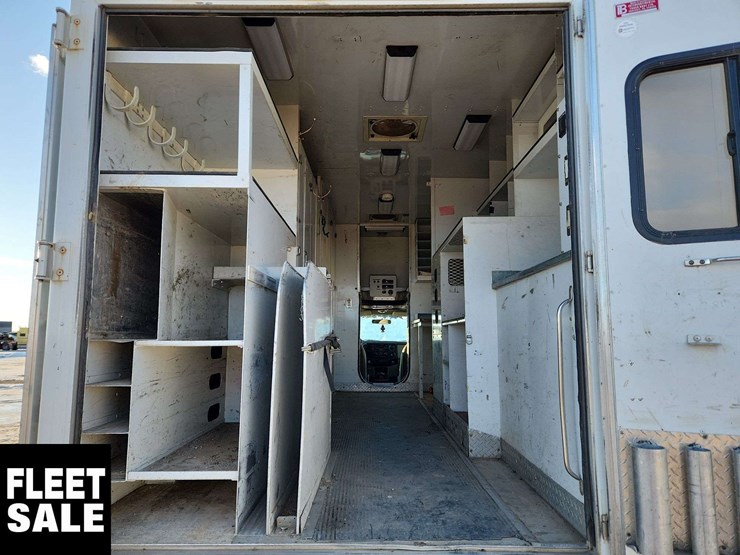 2008-ford-f550-image-41