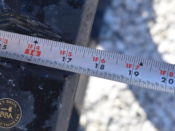 2020-caterpillar-289d3-image-33