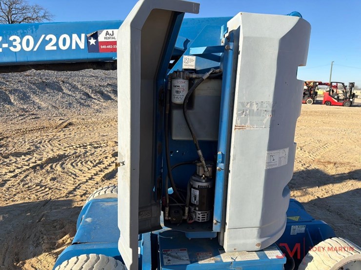 2012-genie-z30/20n-image-12