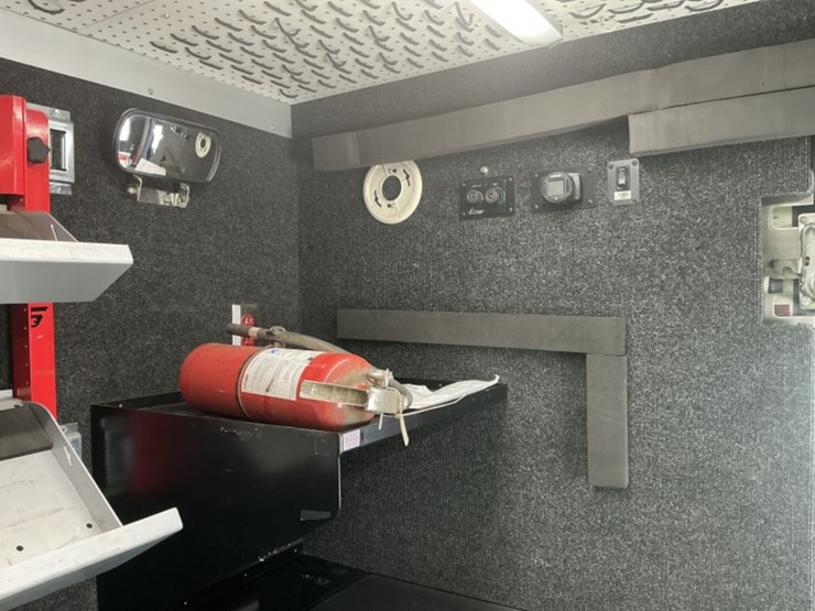 2018-freightliner-mt55-image-28