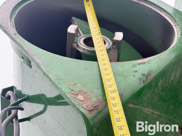 2011-j&m-750-image-12