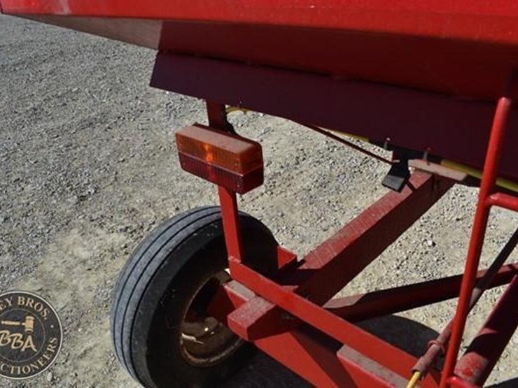 250-bu-gravity-wagon-38940-image-15