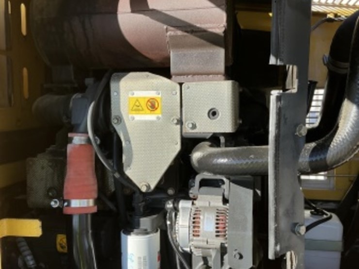 komatsu-wa100-5-image-10