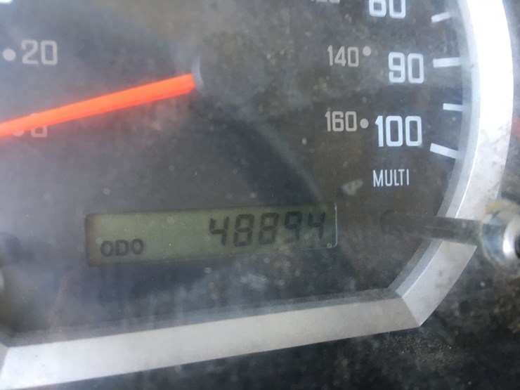 2013-isuzu-nrr-image-5