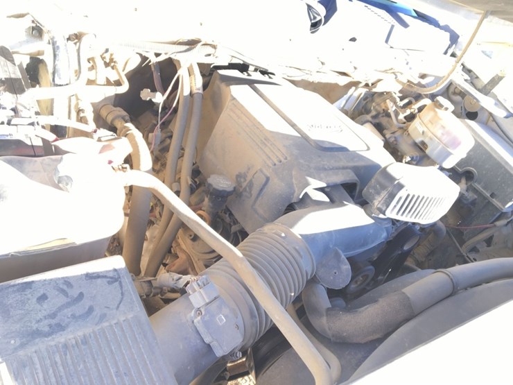 2012-chevrolet-3500hd-image-11