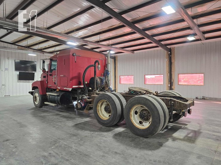 2007-mack-chn613-image-4