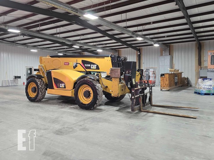 2018-caterpillar-tl1255d-image-2