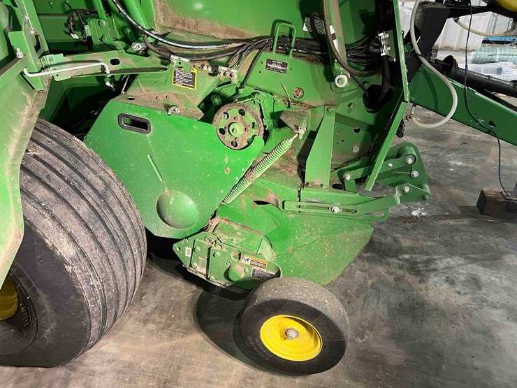 john-deere-561m-image-6