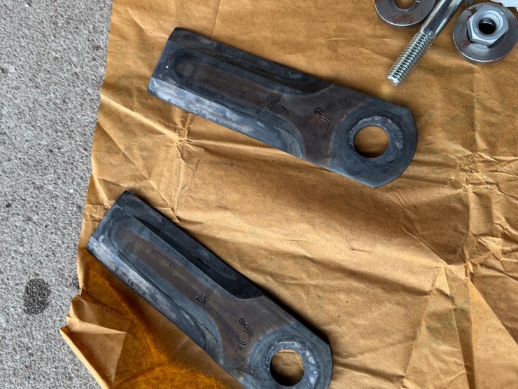 agco-combine-chopper-knives-image-15