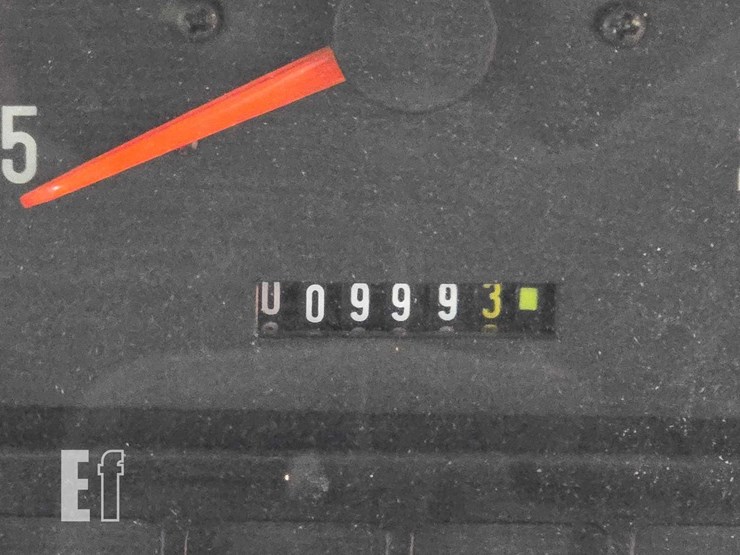 2005-massey-ferguson-5455-image-22