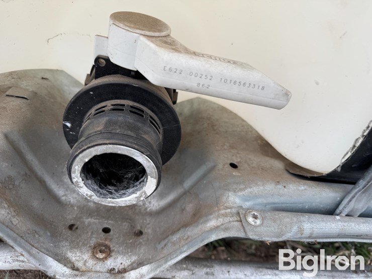 300-gallon-def-tank-image-17