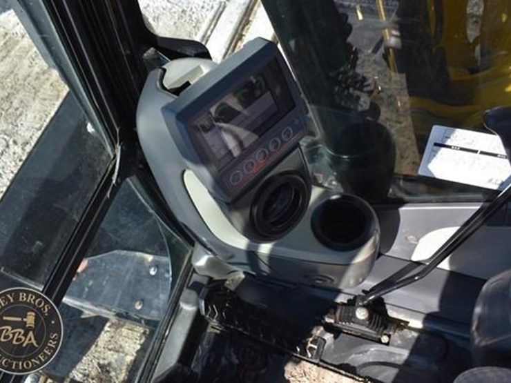 2018-caterpillar-311flrr-image-61