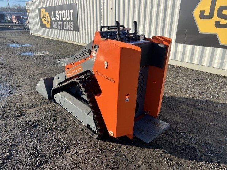 2025-hurricane-hrc700-mini-compact-track-loader-image-6
