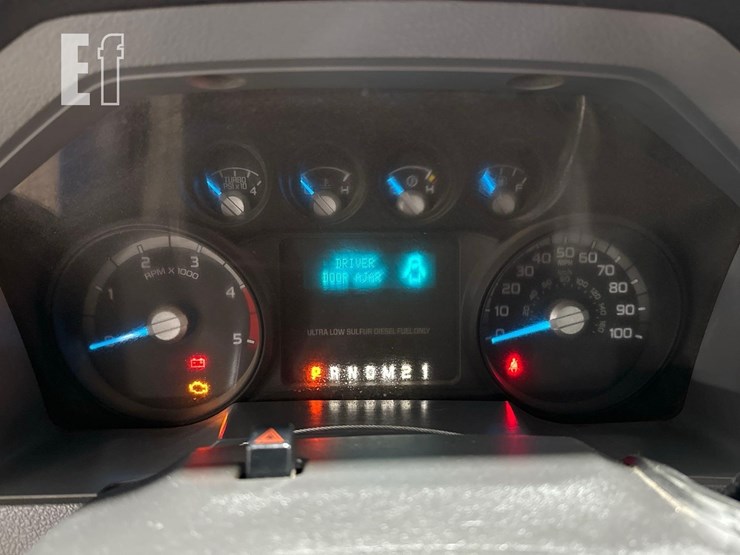 2015-ford-f550-image-15