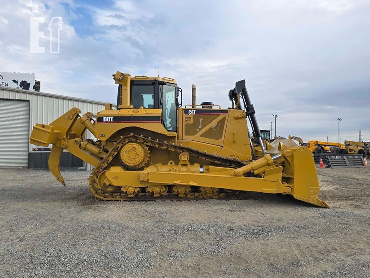 2006-caterpillar-d8t-image-6
