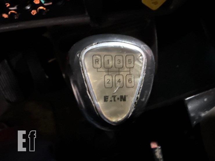 2015-kenworth-t370-image-25