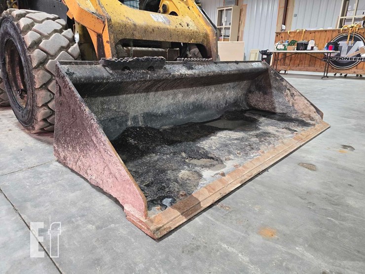 2020-caterpillar-262d3-image-10