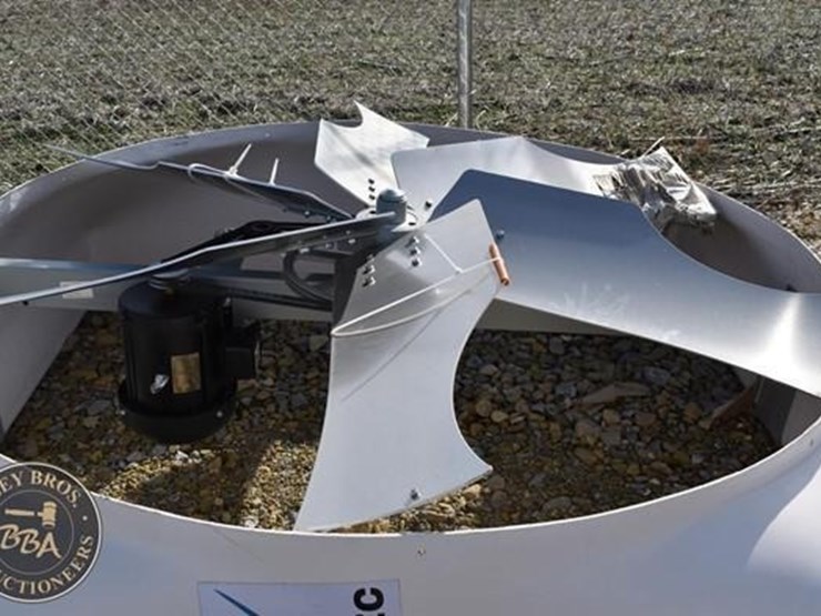 ventec-72in-barn-fan-38949-image-4