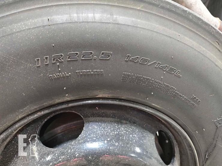 2005-international-9400-image-27